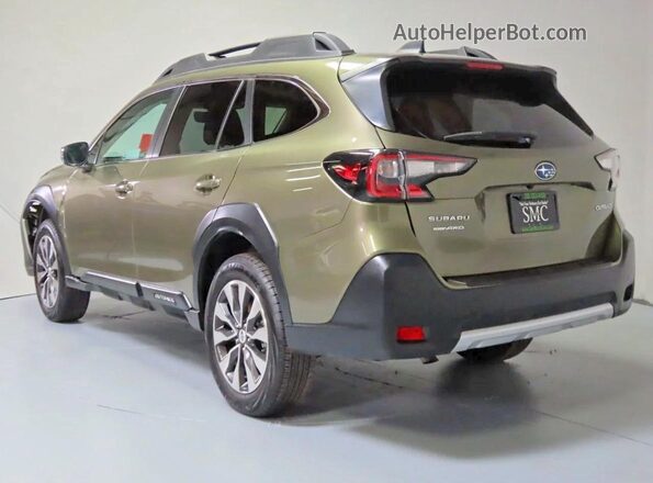 4S4BTANC3S3155924 2025 SUBARU OUTBACK Зеленый Вид спереди