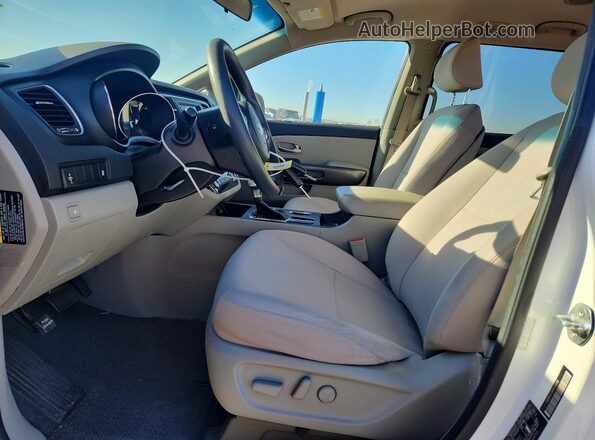 KNDMB5C1XK6549766 2019 KIA SEDONA White 