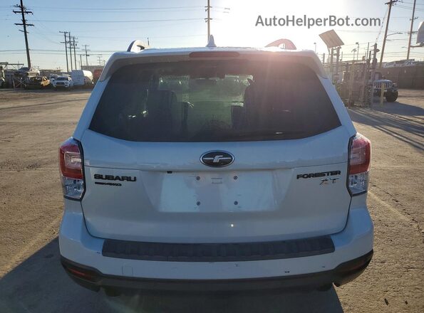 JF2SJGWC4HH457909 2017 SUBARU FORESTER2. White წინა სალონის ხედი