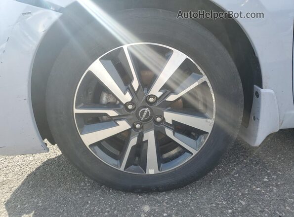 3N1CN8EV3RL926185 2024 NISSAN VERSA Two Tone 