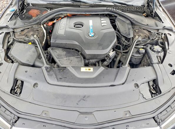 WBA7J2C33HG497851 2017 BMW 7 SERIES Gray Շարժիչի բաժամունքի տեսք