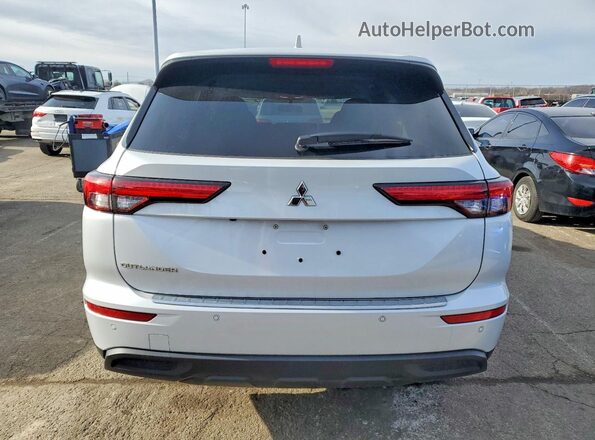 JA4J3UA82RZ074529 2024 MITSUBISHI OUTLANDER White 