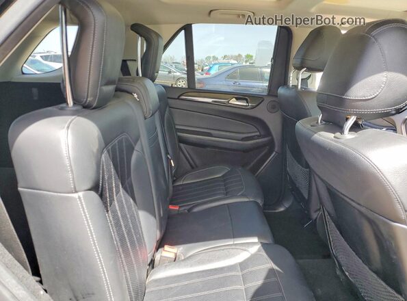 4JGDA5JB5GA687116 2016 MERCEDES-BENZ GLE Black Widok wnętrza z tyłu