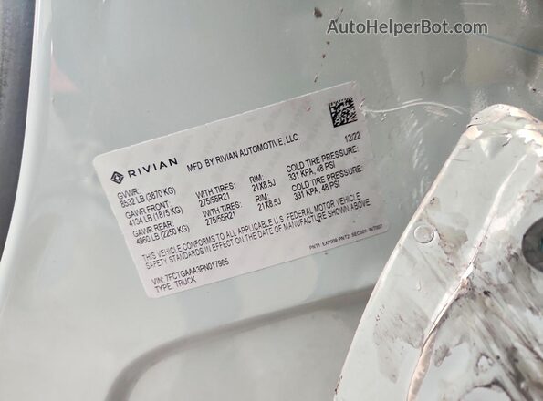 7FCTGAAA3PN017985 2023 RIVIAN R1T Blue Engine compartment view