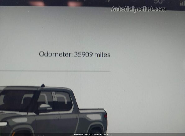 7FCTGBAA3RN033144 2024 RIVIAN R1T Gray 