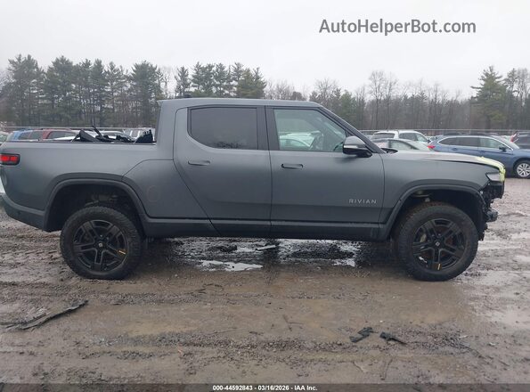7FCTGBAA3RN033144 2024 RIVIAN R1T Gray Widok wnętrza z tyłu