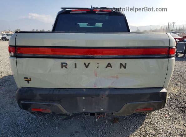 7FCTGCAA8SN041297 2025 RIVIAN R1T Beige უკანა ხედი
