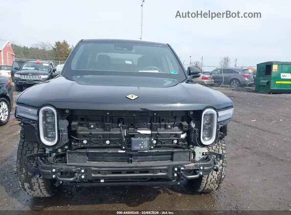 7FCTGCAP0SN040102 2025 RIVIAN R1T Black Вид задньої частини салону