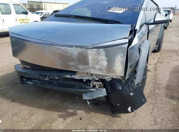 7G2CEHED9RA053653 2024 TESLA CYBERTRUCK Silver Vista frontal