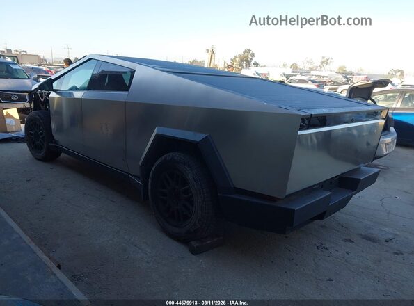 7G2CEHED9SA058857 2025 TESLA CYBERTRUCK Silver Trasero izquierdo