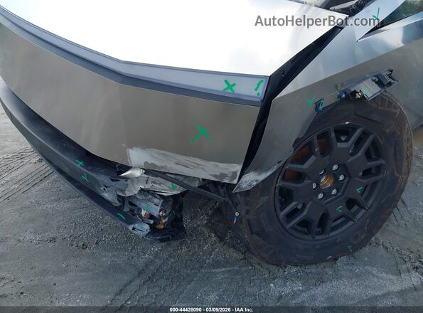7G2CEHEE3RA052720 2024 TESLA CYBERTRUCK Silver 