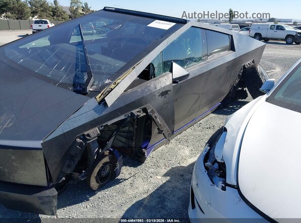 7G2CEHEE6RA017282 2024 TESLA CYBERTRUCK Gray Դիմացի տեսք