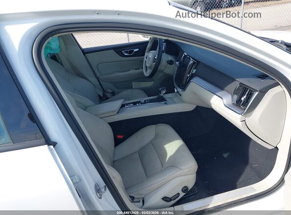 7JR102FK2KG018035 2019 VOLVO S60 White 