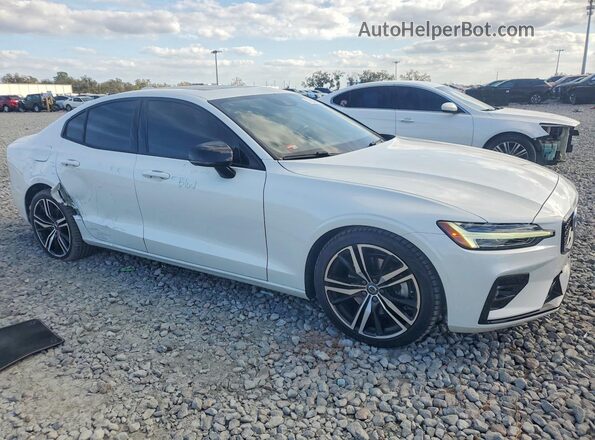 7JR102FM9MG095053 2021 VOLVO S60 White Front right