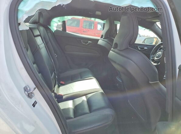 7JRA22TM3KG014740 2019 VOLVO S60 Белый 
