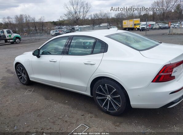 7JRH60FL3RG311429 2024 VOLVO S60 RECHARGE PLUG-IN HYBRID White Widok wnętrza 360 stopni