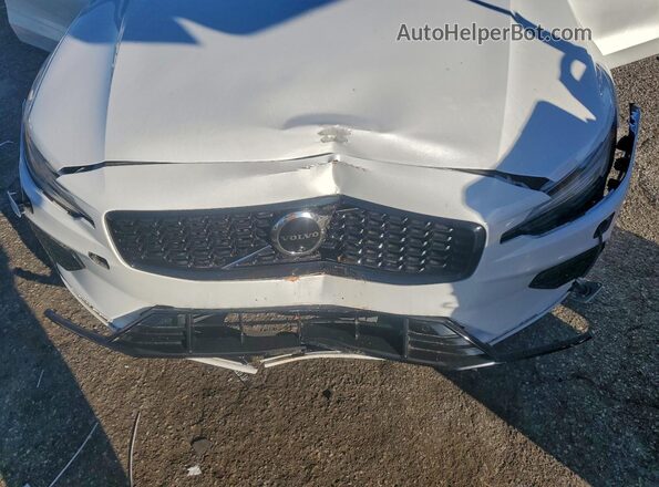 7JRH60FL4RG313495 2024 VOLVO S60 White Սալոնի հետևի տեսք