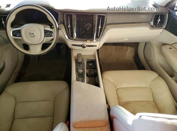 7JRL12FL4RG281264 2024 VOLVO S60 Black Вид панелі приладів
