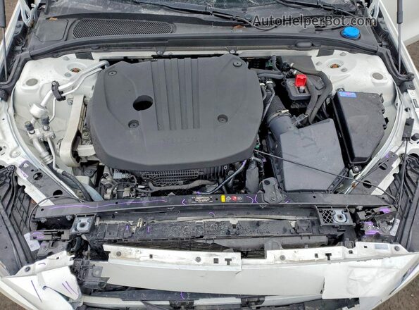 7JRL12TL4RG282631 2024 VOLVO S60 White Rear interior view