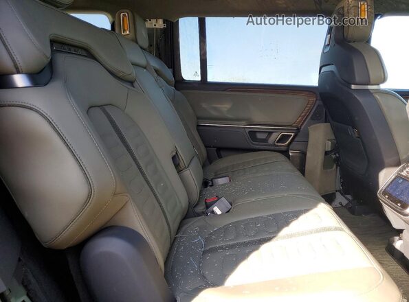 7PDSGABL8PN013117 2023 RIVIAN R1S Green უკანა სალონის ხედი