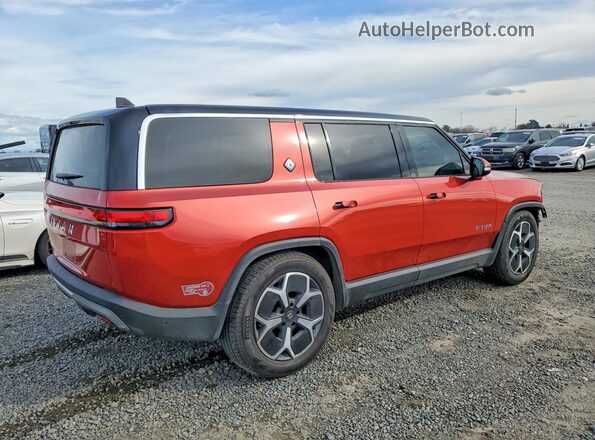 7PDSGBBA2RN030020 2024 RIVIAN R1S Red Задня права чверть
