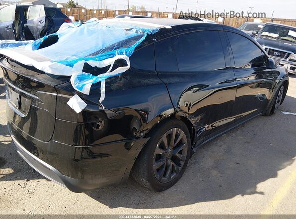 7SAXCAE50RF452435 2024 TESLA MODEL X Черный 