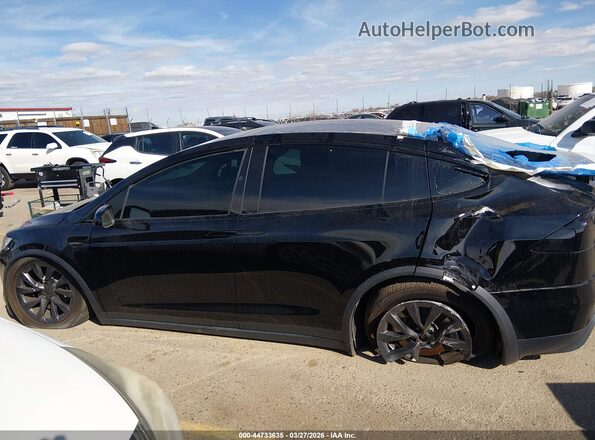 7SAXCAE50RF452435 2024 TESLA MODEL X Черный 