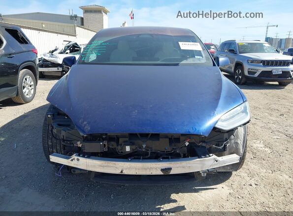 7SAXCBE52PF397733 2023 TESLA MODEL X Blue Vista interior trasera