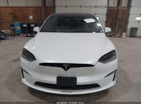 7SAXCBE6XSF469957 2025 TESLA MODEL X White Rear interior view