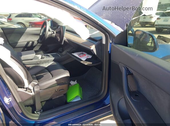 7SAYGAEE0NF428929 2022 TESLA MODEL Y Blue წინა სალონის ხედი