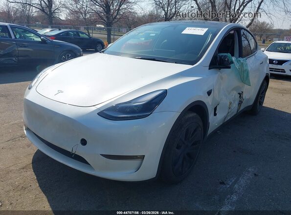 7SAYGAEE1SF296372 2025 TESLA MODEL Y White 