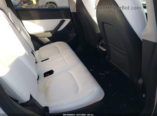 7SAYGAEE4NF516012 2022 TESLA MODEL Y White VIN sticker view