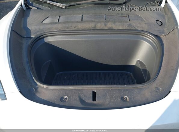 7SAYGAEE4NF516012 2022 TESLA MODEL Y White Rear view