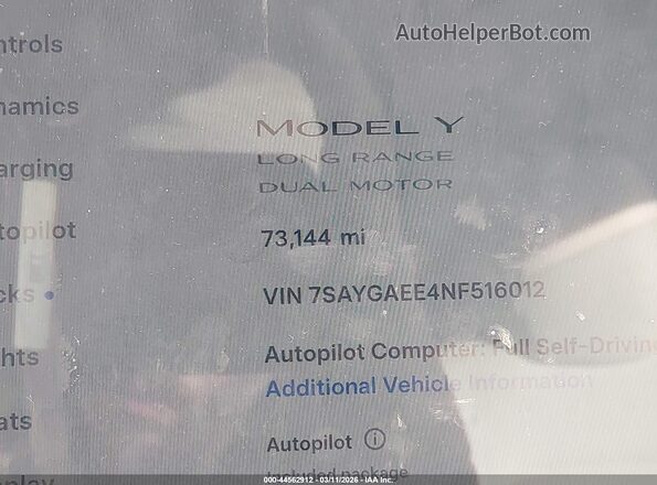 7SAYGAEE4NF516012 2022 TESLA MODEL Y White 360 interior view