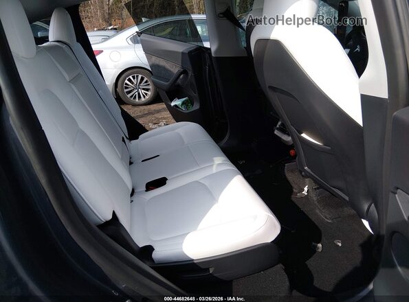 7SAYGAEE9PF844481 2023 TESLA MODEL Y Gray Вид наклейки з VIN-кодом