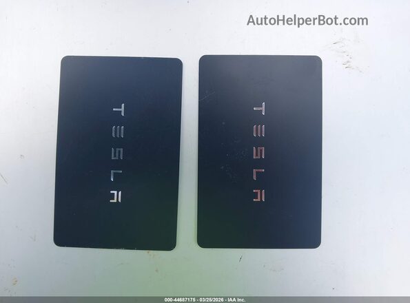 7SAYGAEE9RF118803 2024 TESLA MODEL Y Black Առջևի վահանակի տեսք