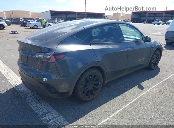 7SAYGAEE9RF118803 2024 TESLA MODEL Y Black Հետևի աջ