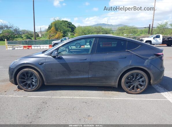 7SAYGAEE9RF118803 2024 TESLA MODEL Y Black Սալոնի 360 աստիճան տեսք