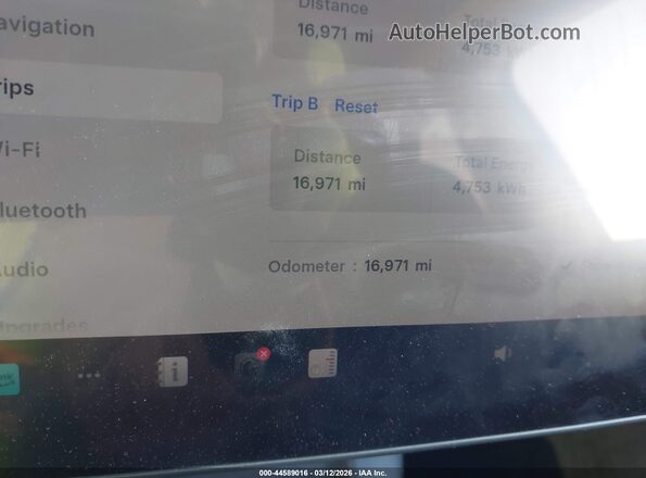 7SAYGAEEXRF074343 2024 TESLA MODEL Y Red Սալոնի 360 աստիճան տեսք
