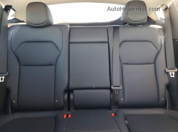 7SAYGDED2TF389119 2026 TESLA MODEL White უკანა სავარძლების ხედი