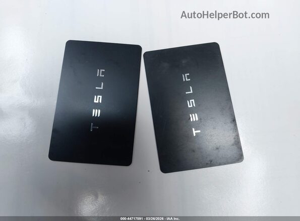 7SAYGDED3RF158528 2024 TESLA MODEL Y Белый Вид панели приборов