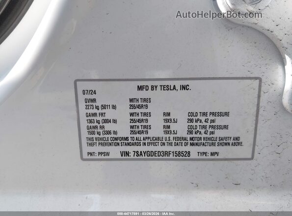 7SAYGDED3RF158528 2024 TESLA MODEL Y Белый Вид подкапотного пространства