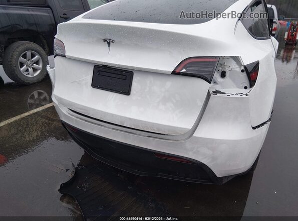 7SAYGDED4SA374116 2025 TESLA MODEL Y White 
