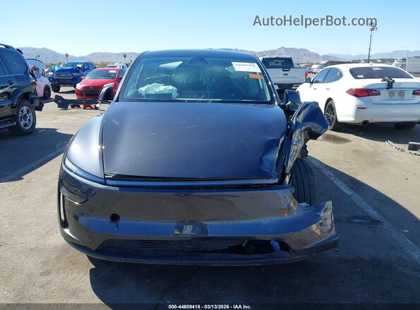 7SAYGDED4TA463900 2026 TESLA MODEL Y Gray Widok zestawu wskaźników