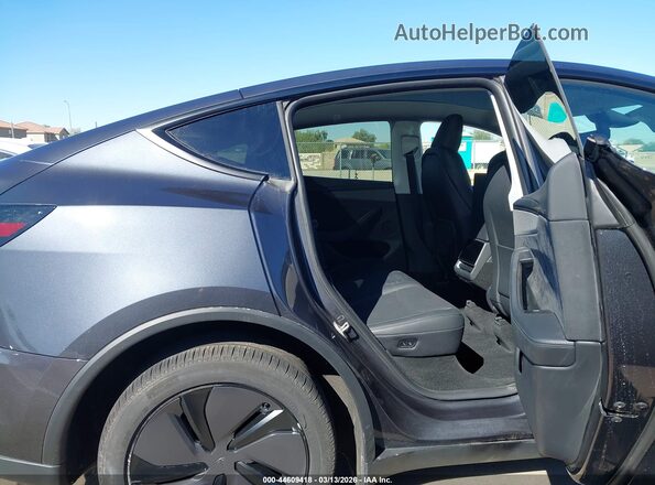 7SAYGDED4TA463900 2026 TESLA MODEL Y Gray Widok naklejki z numerem VIN