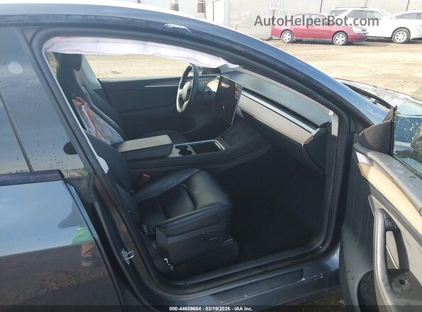 7SAYGDED5PF964786 2023 TESLA MODEL Y Gray Вид салону спереду