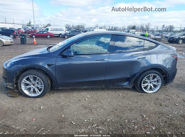 7SAYGDED5PF964786 2023 TESLA MODEL Y Gray Панорамний вид салону 360°