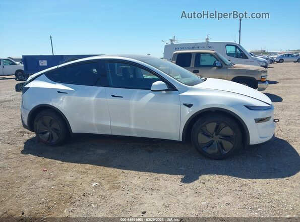7SAYGDED6TA493013 2026 TESLA MODEL Y Белый Вид щитка приборов