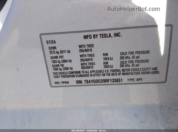 7SAYGDED9RF133651 2024 TESLA MODEL Y White Vista del compartimento del motor