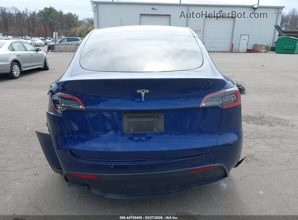 7SAYGDED9RF160249 2024 TESLA MODEL Y Blue 